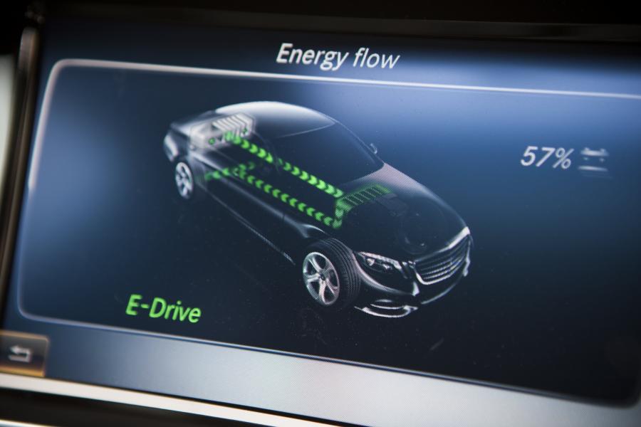  Mercedes-Benz S300 BlueTec Hybrid 2013 года  (UK) (фото 32 из 39)